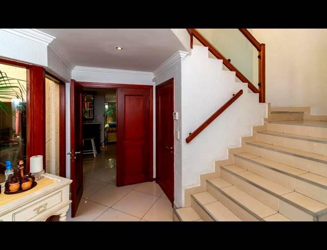 4 BEDROOM HOUSE FOR SALE IN BEDFORDVIEW